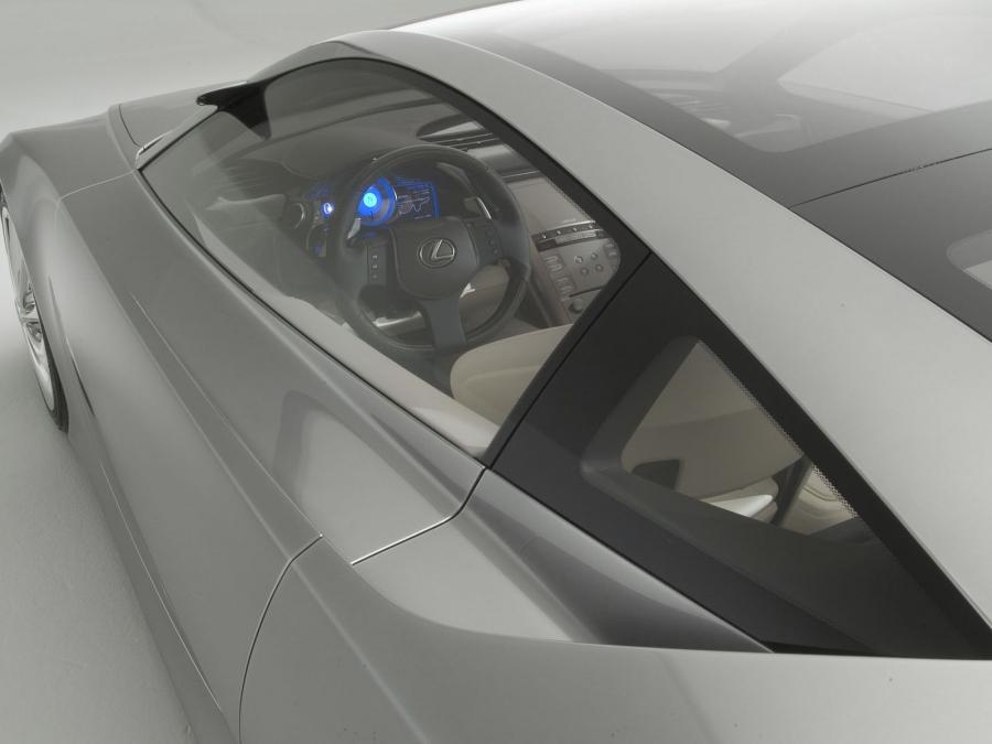  Lexus LF-A Concept 2005 года  (фото 8 из 36)